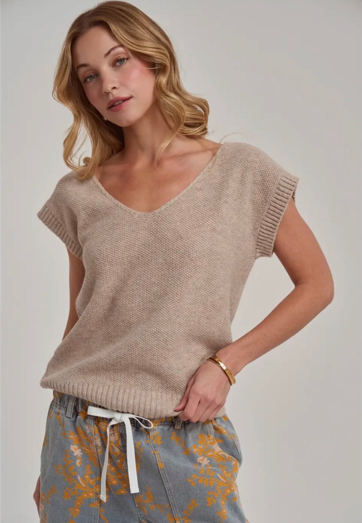 Oatmeal Breeze Sweater Vest