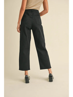 Tapered Black Pant