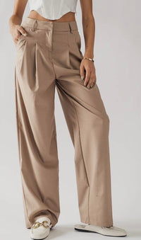 Relaxed Fit Pleated Pants